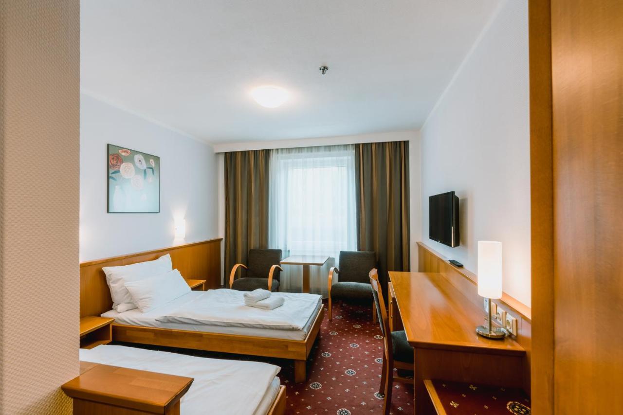 Pracharna Park Hotel Olomouc Exteriör bild
